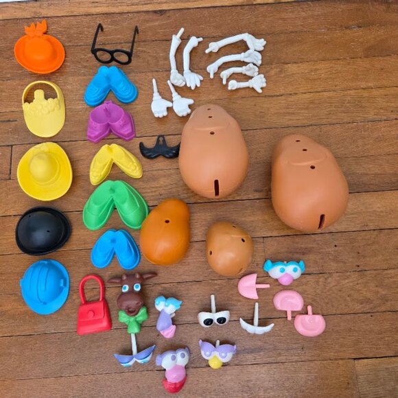 Hasbro Vintage Mr/Mrs Potato Head Accessories Lot - Picture 8 of 9